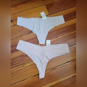 NWT Aerie Seamless Thong Panty Set Bundle in Nude Cream And Peachy Pink M